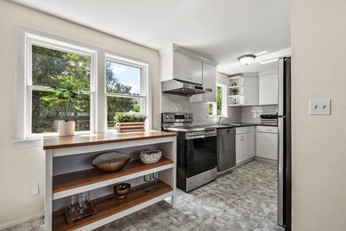 79 Ravenswood Rd, Waltham, MA 02453 - photo 7