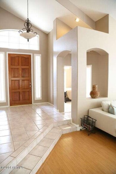 Living Room - 11