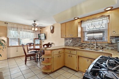 6406 S Laporte Ave, Chicago, IL 60638 - photo 7