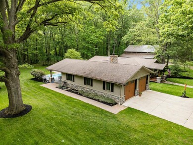 Oversized 2 Car Garage