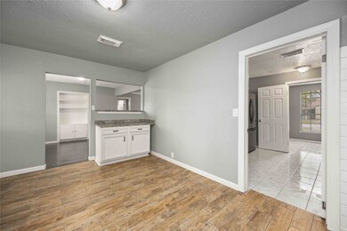 7321 Saint Louis St, Houston, TX 77028 - photo 7