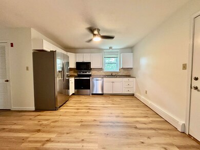 210 Circle Rd unit 1, Manchester, NH 03103 - photo 6