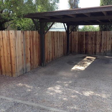 2901 A E 17th Carport