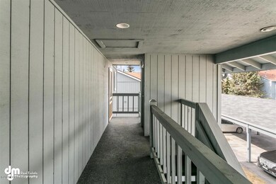 13-Front Entry Exterior_1266