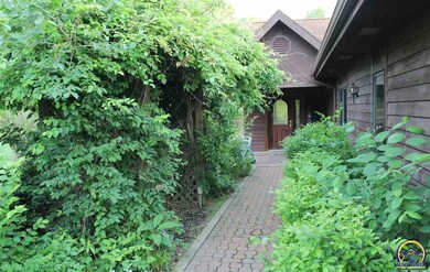 325 NW 86th St, Topeka, KS 66617 - photo 6