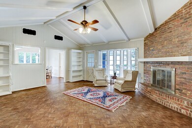 10003 Pine Forest Rd, Houston, TX 77042 - photo 6
