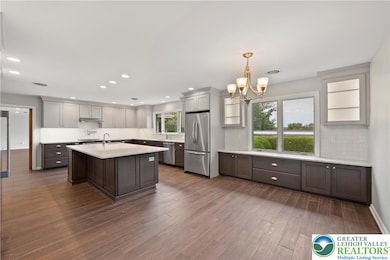 871 Robin Hood Dr, Allentown, PA 18103 - photo 5