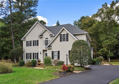 5902 Fox Crest Ct, Midlothian, VA 23112 - photo 2