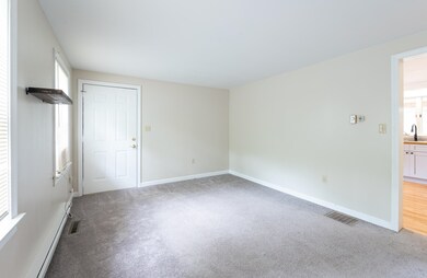 2A Hersey Ln unit A, Stratham, NH 03885 - photo 2