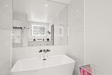 600eMain307_HiRes_220623003