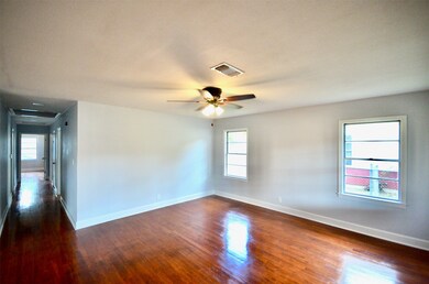 1011 Frances Dr, Rosenberg, TX 77471 - photo 3