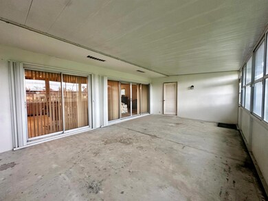 2886 Fernley Dr E unit 850, West Palm Beach, FL 33415 - photo 6