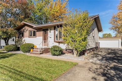 16320 Cynthia Dr, Brook Park, OH 44142 - photo 3