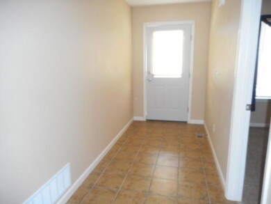 2617 Bradford Ct, Williston, ND 58801 - photo 7