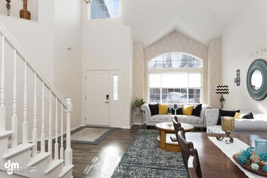 Entrance to Living Rm