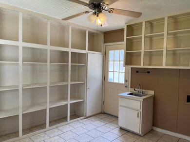 3200 Avenue K, Bay City, TX 77414 - photo 5