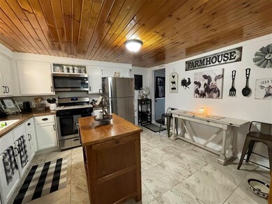 3550 W Bass Creek Rd, Beloit, WI 53511 - photo 5