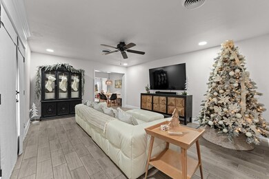 306 S Eisenhower Dr, Midland, TX 79703 - photo 3