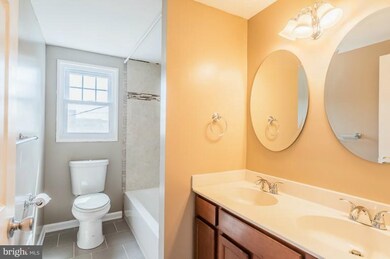 1023 Foxcroft Ln, Essex, MD 21221 - photo 6