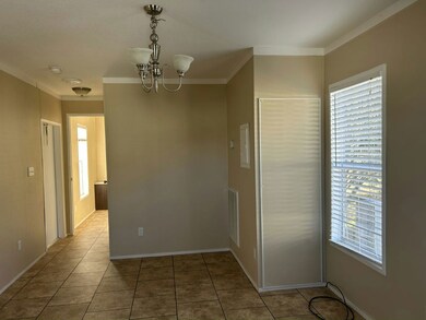 6941 Macdonald Ct unit 49, Zephyrhills, FL 33541 - photo 3