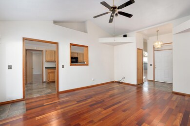 212 N Meadow-5