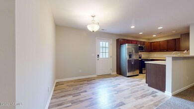 9-web-or-mls-126-B-James-Ave-Holly-Ridge