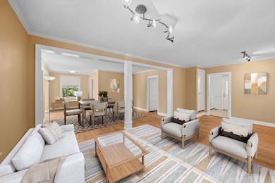 Virtually staged living / dining room