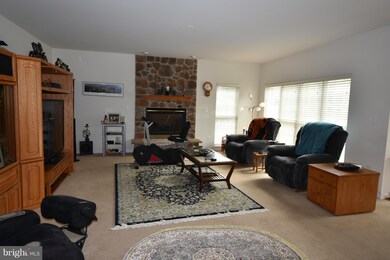 1533 Star Stella Dr, Odenton, MD 21113 - photo 4