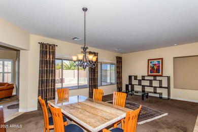 03 Dining Room