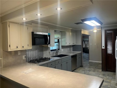 119 Planters Canal Rd, Belle Chasse, LA 70037 - photo 3