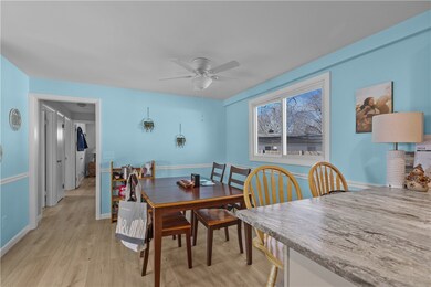 140 Asylum Rd, Warwick, RI 02886 - photo 4