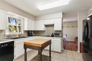 8644 Dice Ln, Lenexa, KS 66215 - photo 7