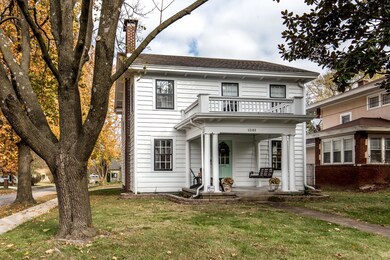 RE_1501 E Walnut-3