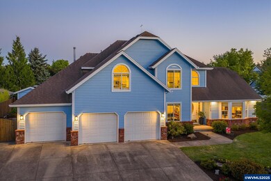 2750 Holiday Ln, Newberg, OR 97132 - photo 2