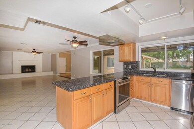 Kitchen-Breakfast Room