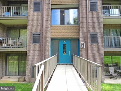 84 Oakridge Dr unit 84, Langhorne, PA 19047 - photo 3