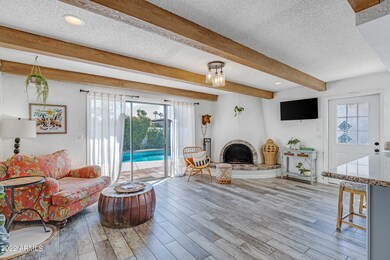 7018 N Via Nueva-17