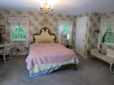 12 Hidden Brook Rd, Riverside, CT 06878 - photo 7