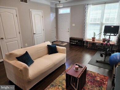 2374 Woodland Pond Ln, Herndon, VA 20171 - photo 3