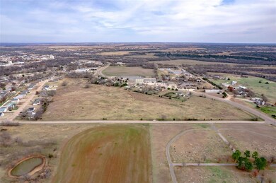 1238 Perry Ave, Perry, OK 73077 - photo 6