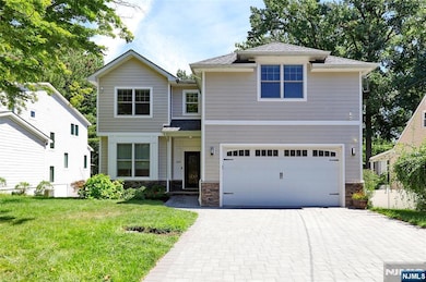 254 Concord St, Cresskill, NJ 07626 - photo 2