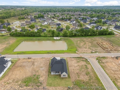 2707 E 135th St S, Bixby, OK 74008 - photo 4