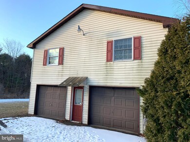 80 Fresh Meadow Dr, Lehighton, PA 18235 - photo 2