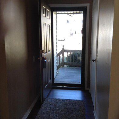 Entry -w- Coat Closet