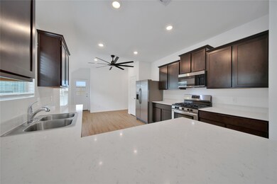 24010 Steep Climb Dr, Hockley, TX 77447 - photo 6