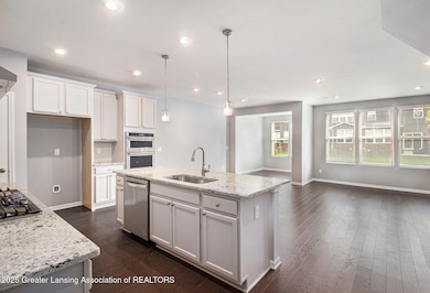 4759 Glenora Dr, Orion, MI 48359 - photo 2