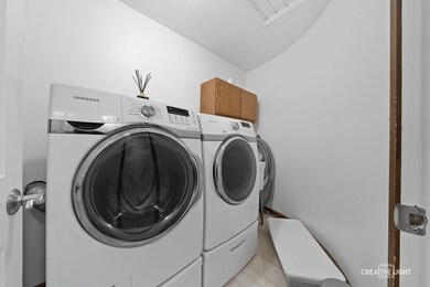 579 Windham Ln, Naperville, IL 60563 - photo 7