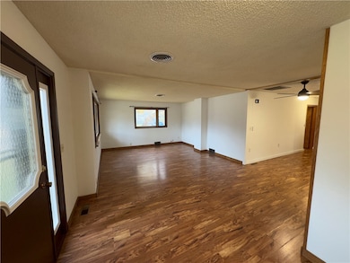 289 N 4th Ave, Forsyth, MT 59327 - photo 4