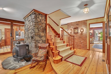 200 N Farm Rd, Middlebury, CT 06762 - photo 6