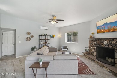 7-web-or-mls-N Walnut Ave-02042025-007